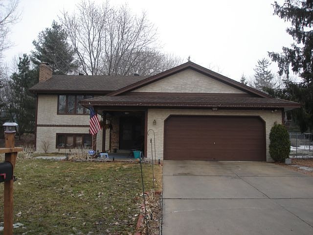 1st image of 130 Orchid Ln N