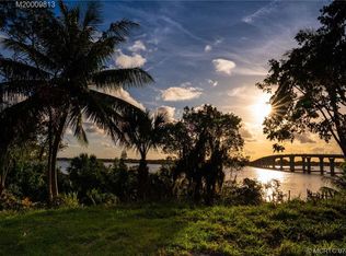 11 S River Rd, Sewalls Pt, FL 34996