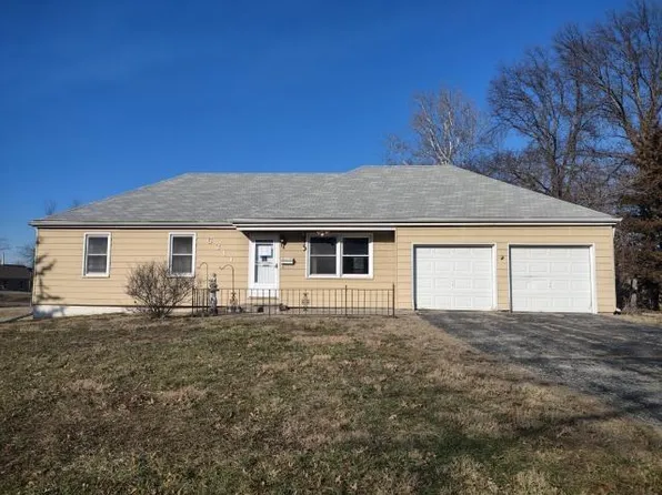 6311 N Kansas Ave, Gladstone, MO 64119