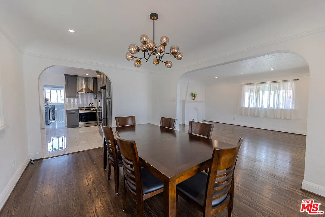 2 bed, 1.0 bath, 1373 sqft, $4,000 — Photo 1