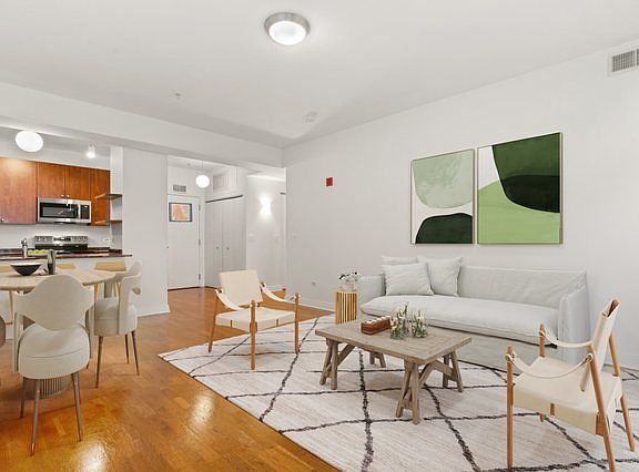 5th image of 565 W Quincy St Unit 1508