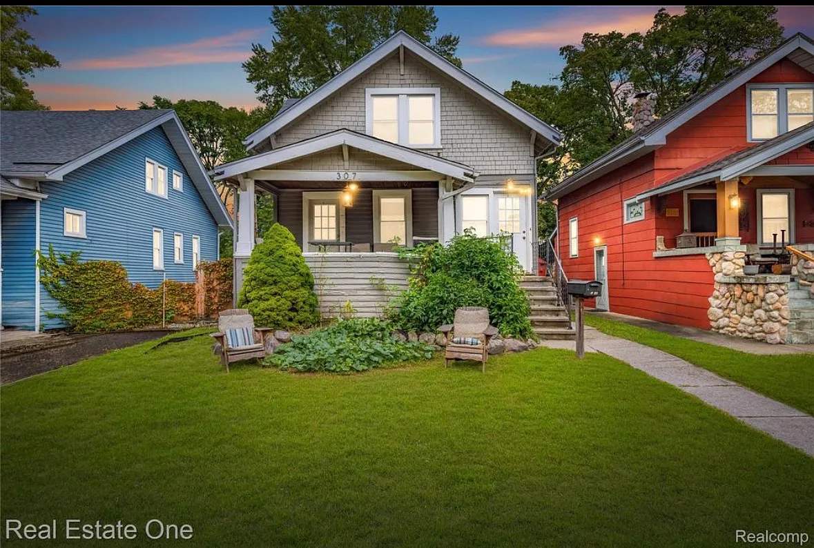 307 S Laurel St — Photo 1