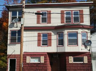 81 Main St, Mexico, ME 04257