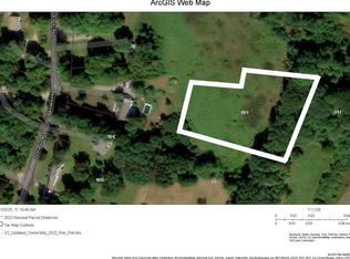 2 Old Pine Hill Rd, Berwick, ME 03901