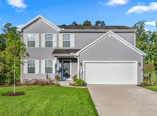 10644 Woodbushe Dr SE, Lowell, MI 49331