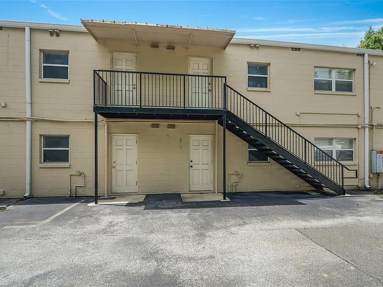 225 E New Hampshire St #7 — Photo 14