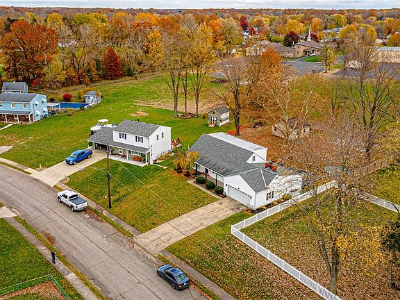 3rd image of 513 Skylark Ct