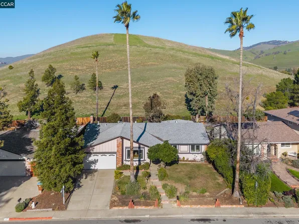 139 Regency Dr, Clayton, CA 94517