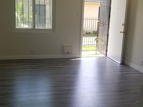 4th image of 10407 Crenshaw Blvd APT 1