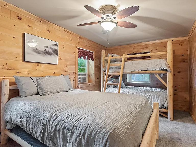 156 Silliman Cv — Photo 16