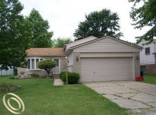 39467 Camp St, Harrison Township, MI
