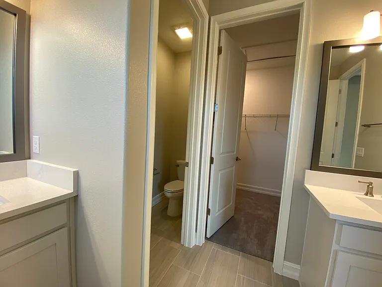 4671 Almada Ln — Photo 24