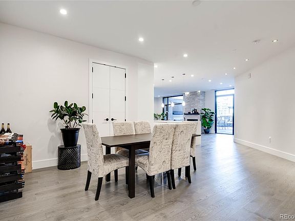 4th image of 1901 Wazee St Unit 318