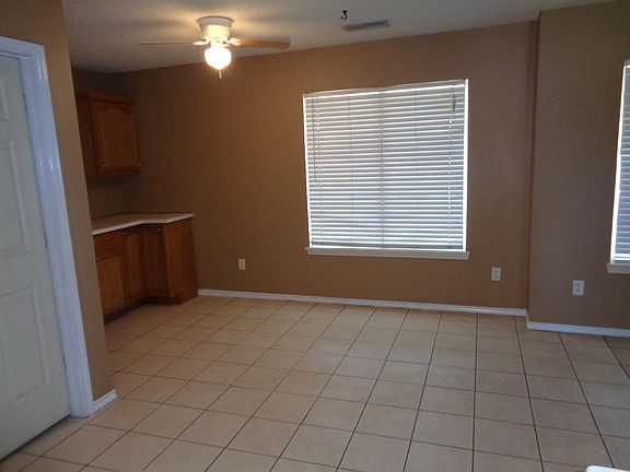 5th image of 10601 Belton Ave