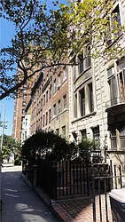 Rented by R New York