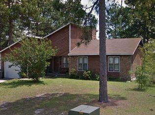 104 Elfreth Ln, Spring Lake, NC 28390
