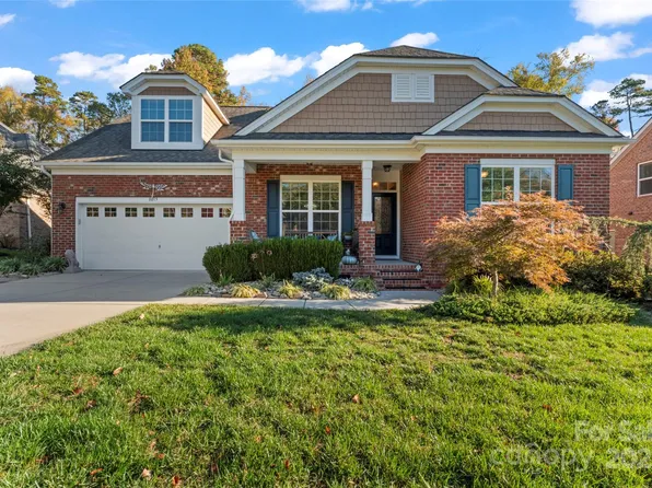 8015 Frances Haven Dr, Harrisburg, NC 28075