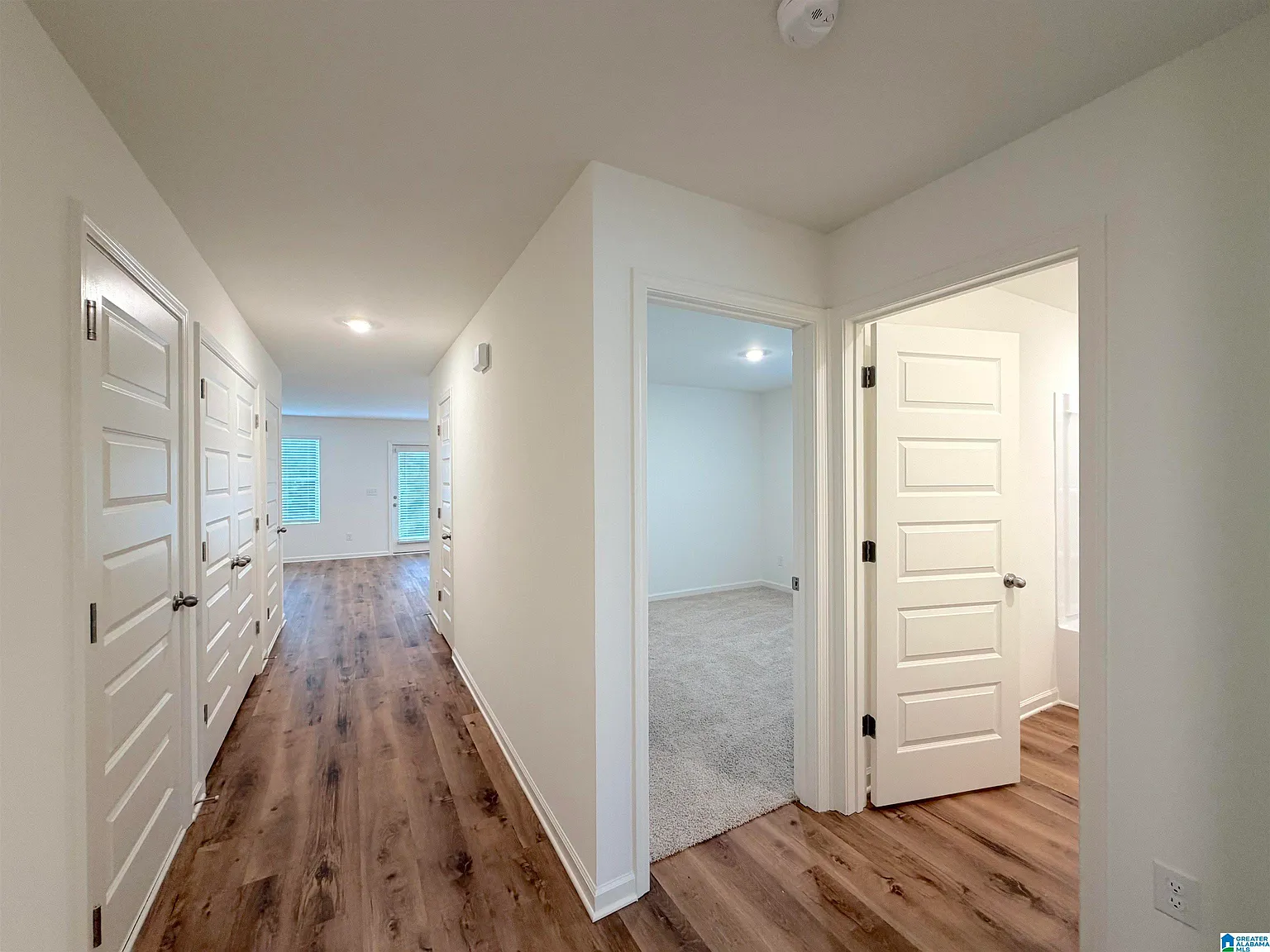 3 bed, 2.0 bath, 1272 sqft, $1,850 — Photo 3
