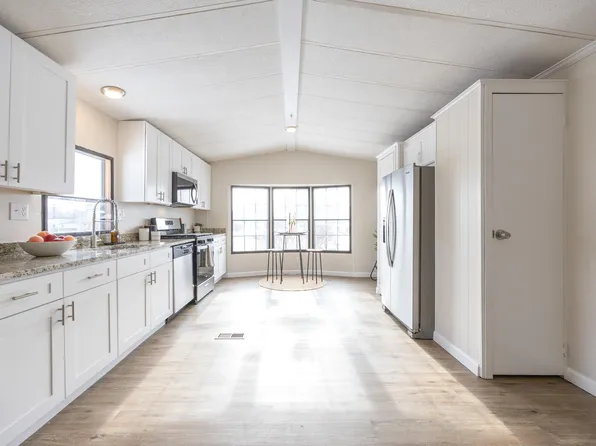 290 Calef Highway #A6, Epping, NH 03042