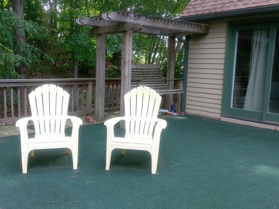 Deck with custom-built swing