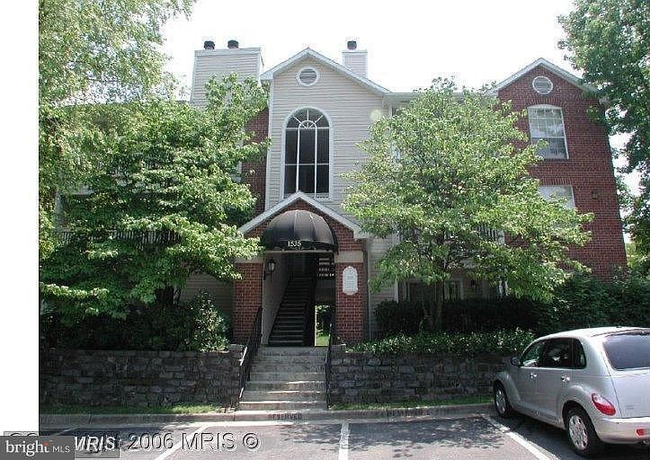 1st image of 1535 Lincoln Way APT 302