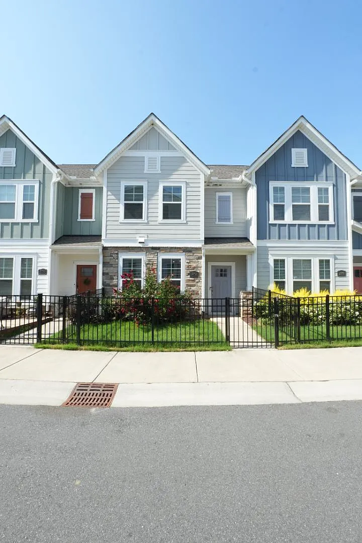 5012 Calvine Mill Way - 5012 Calvine Mill Way — Photo 2