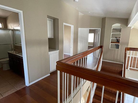 5th image of 11536 Aberdeen Dr