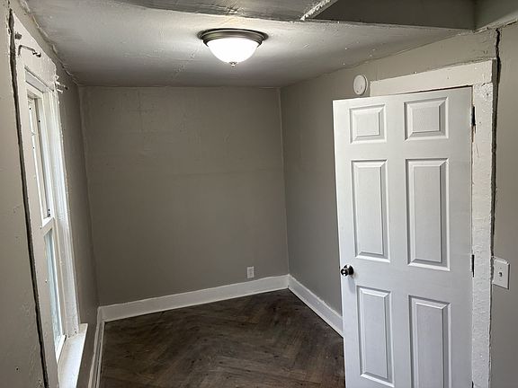5th image of 104 Steuben St APT 3