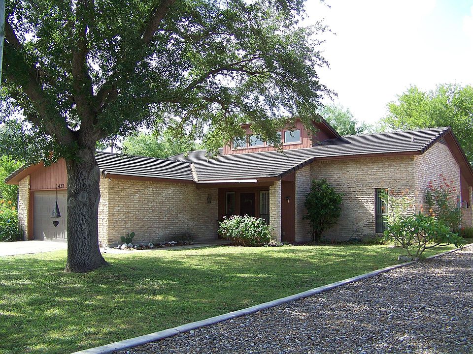 2nd image of 427 Rexine Dr