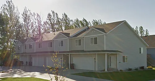 Bishops Blvd Townhomes — Photo 2