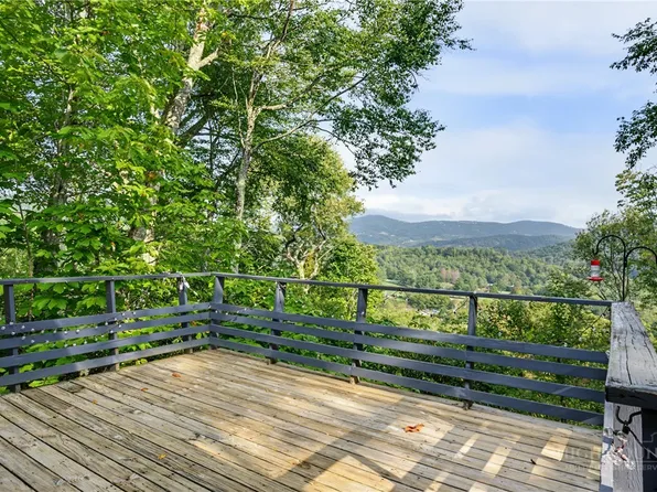 121 Park Lane, Sugar Mountain, NC 28604