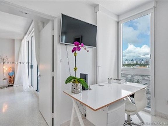 2nd image of 1500 Ocean Dr Ph 9
