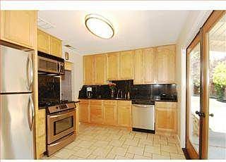 3rd image of 1438 Alameda De Las Pulgas