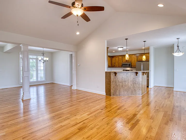 158 Locust Grove Ln — Photo 5