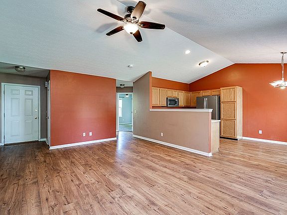 4th image of 288 Everwood Dr