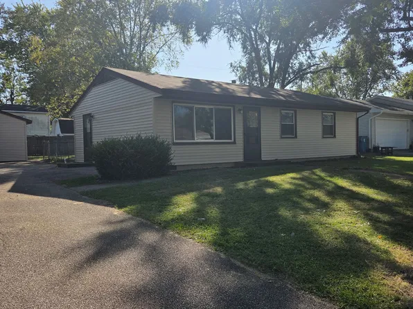 378 Sycamore Dr, Valparaiso, IN 46385
