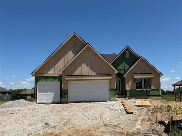 2335 Foxtail Dr, Kearney, MO 64060