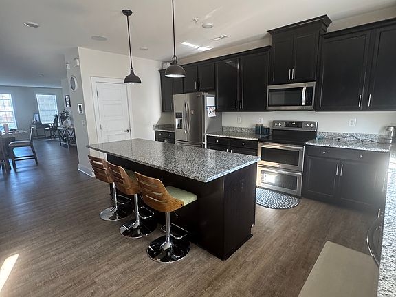 2nd image of 4244 Broad Hill Dr Unit B