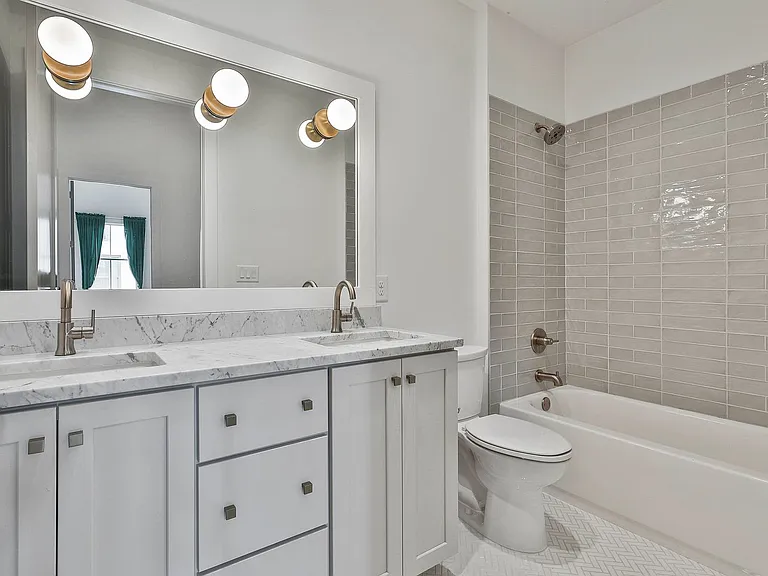 335 Sage Ln — Photo 18