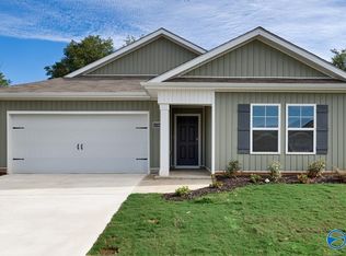18796 Wicklow Cir, Athens, AL 35613