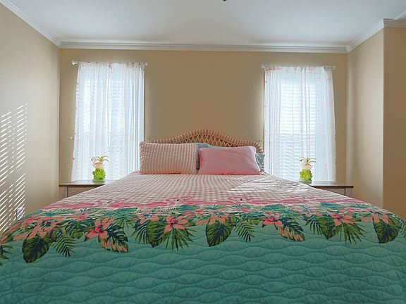5th image of 14531 Trellis Ct #13R