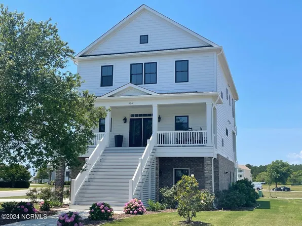 520 Cannonsgate Drive, Newport, NC 28570