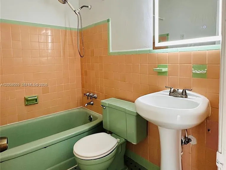 2045 Calais Dr #7 — Photo 14