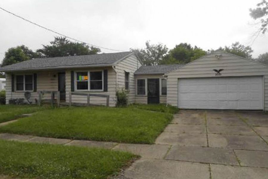 1st image of 1021 Myers Ave