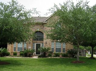 10915 Coldwater Bridge Ct, Sugar Land, TX 77498