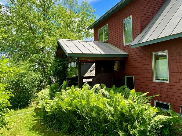 36 Linden Rd, Hartland, VT 05048