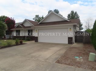 6049 Pine Ridge Pl, Eugene, OR 97402