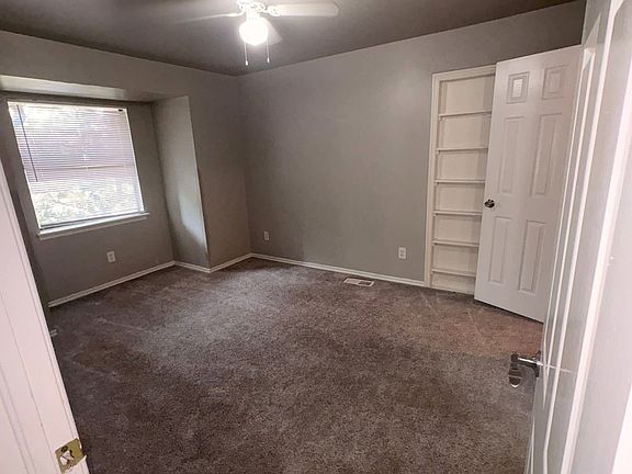 5th image of 2600 N Ann Arbor Ave APT 130