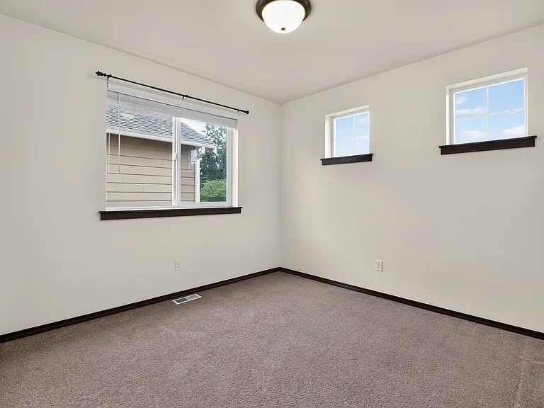 18901 34th Dr SE — Photo 33