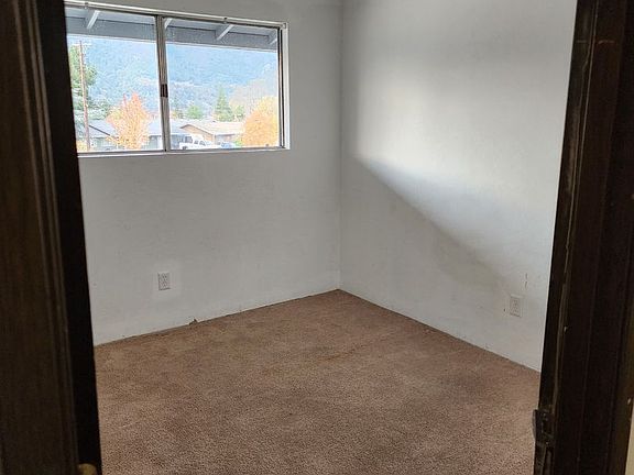 3rd image of 226 Mountain View Ave #4